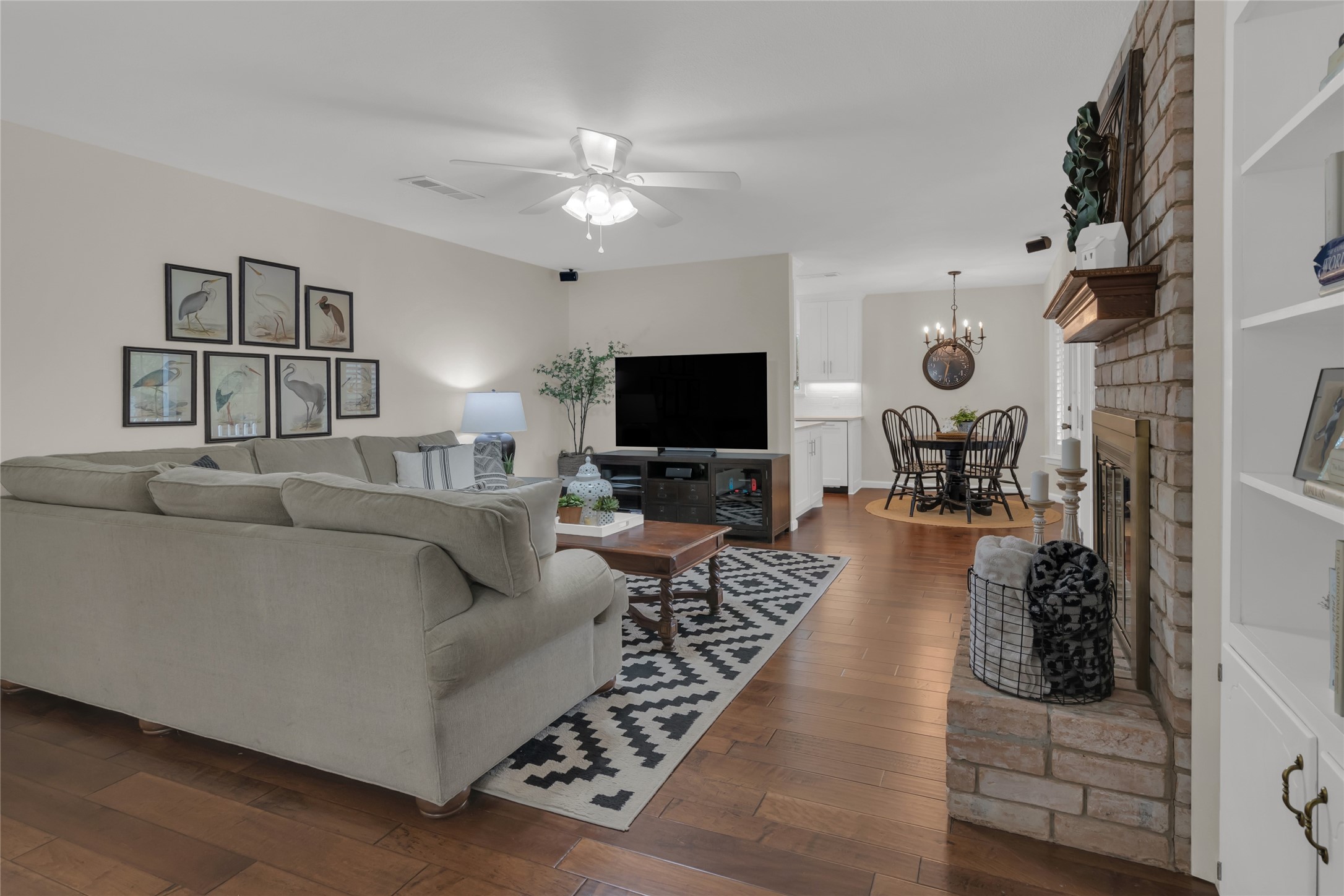 1721 Westridge Drive Hurst TX 76054