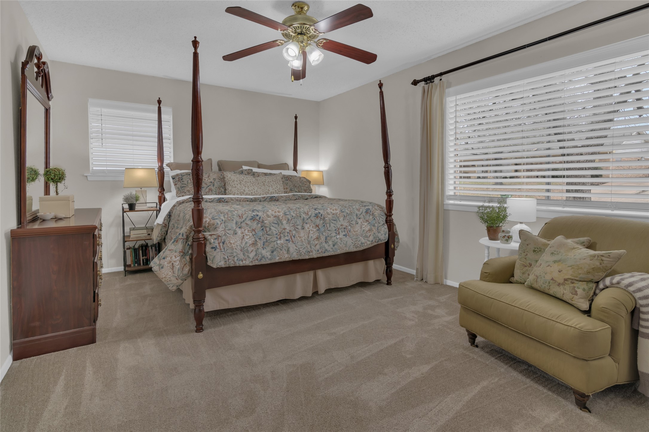 1721 Westridge Drive Hurst TX 76054
