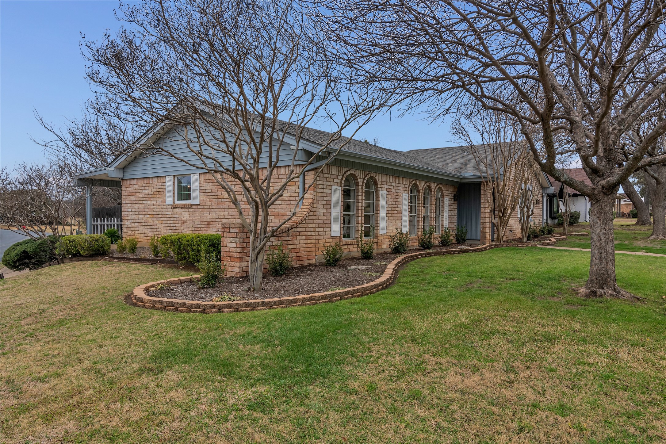 1721 Westridge Drive Hurst TX 76054