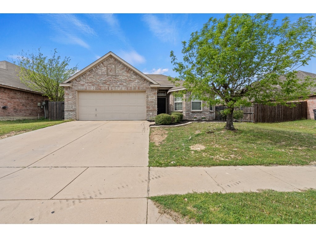 6805 Falconer Way Fort Worth TX 76179