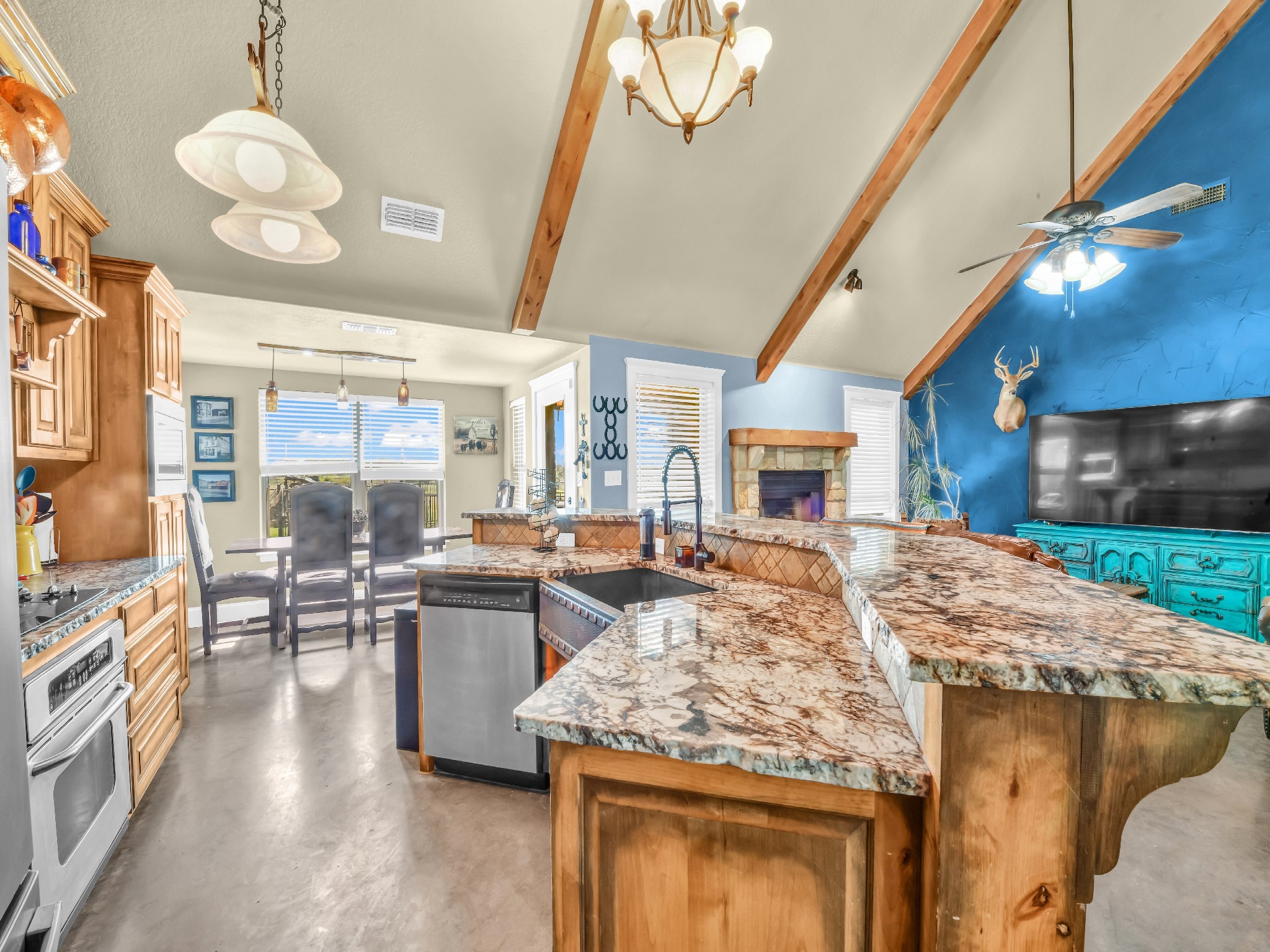 4519 Cr 2690 Alvord TX 76225