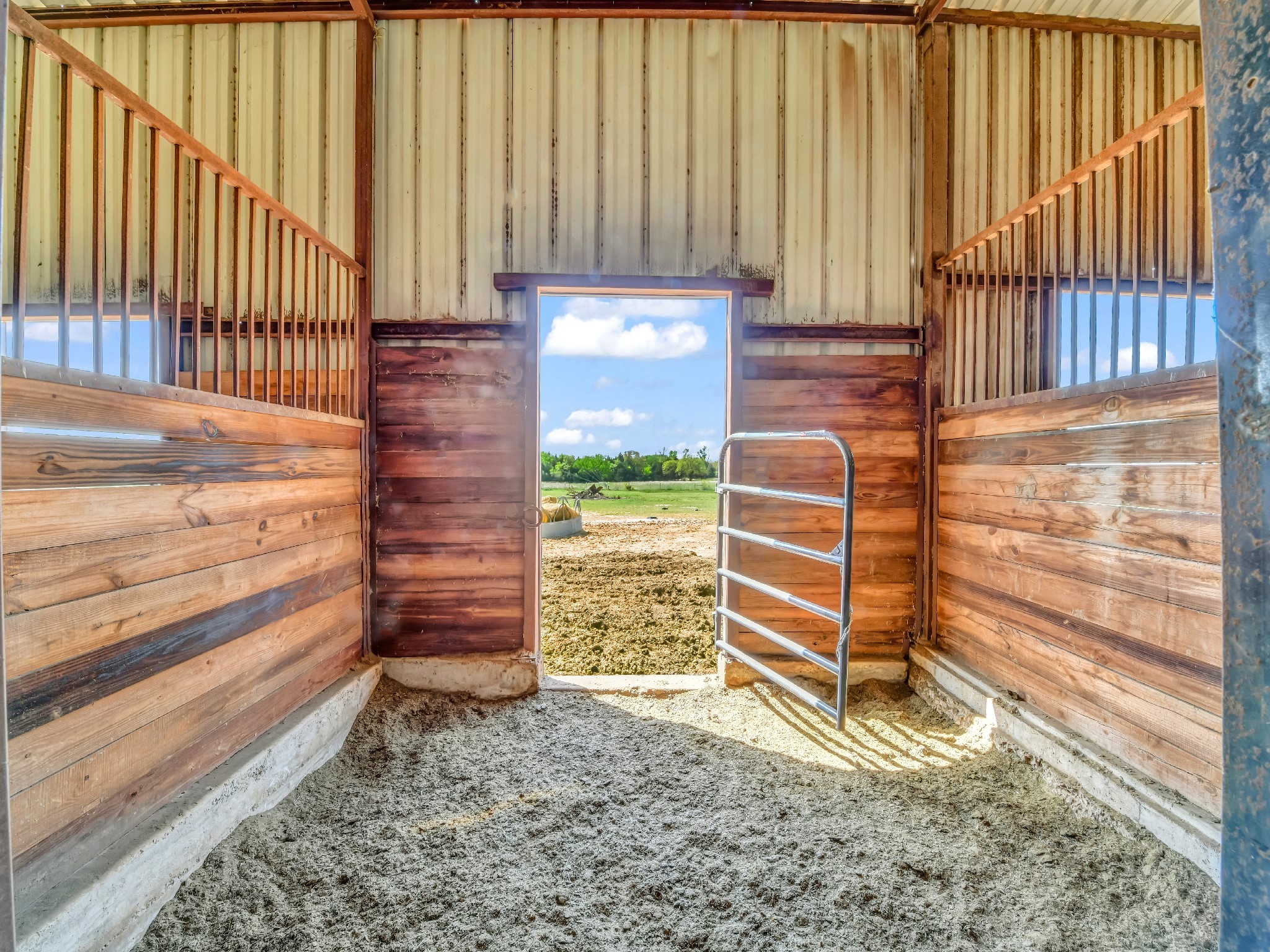 4519 Cr 2690 Alvord TX 76225