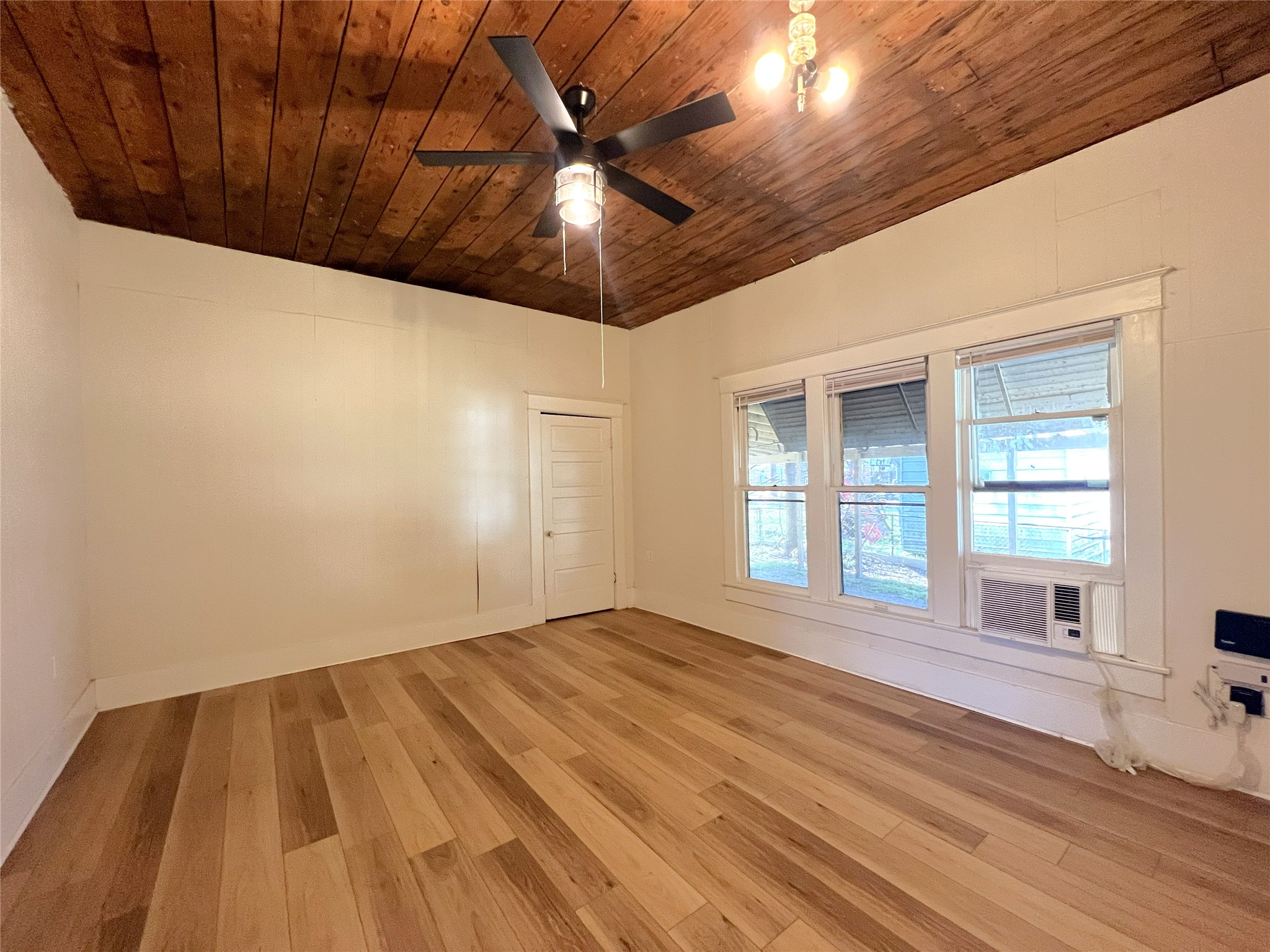 122 Robertson Street Sulphur Springs TX 75482