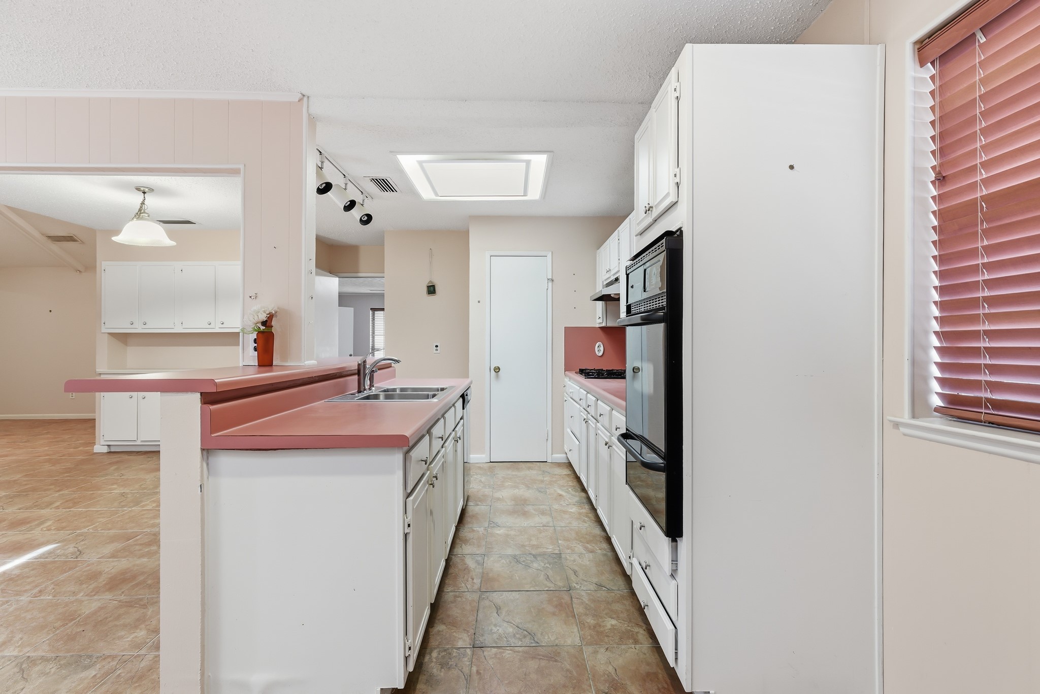 504 Debra Drive Mesquite TX 75149
