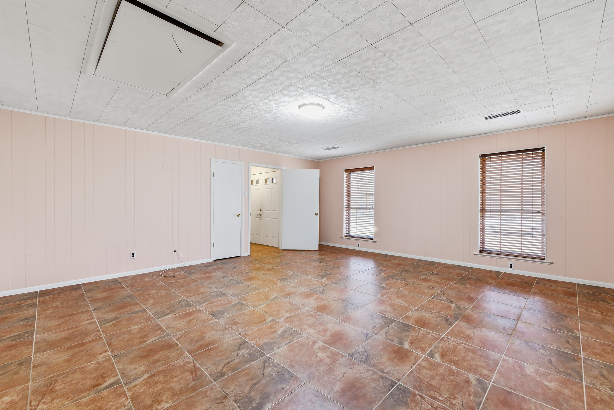 504 Debra Drive Mesquite TX 75149
