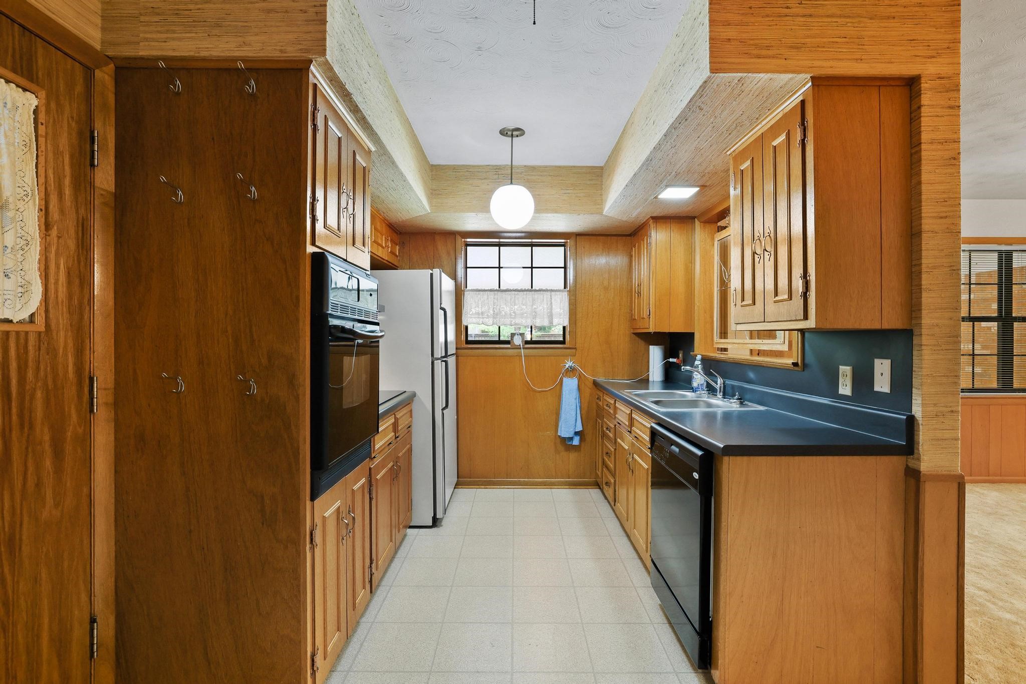 1100 S Idlewild Sherman TX 75090