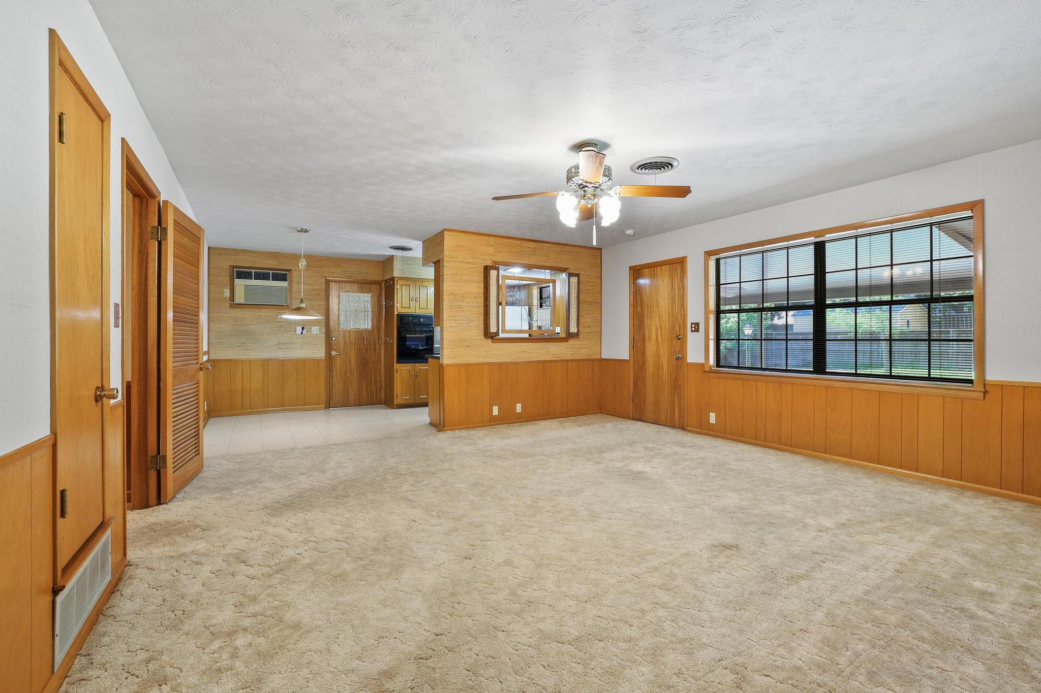 1100 S Idlewild Sherman TX 75090