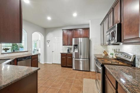 1624 Sea Pines Drive Savannah TX 76227