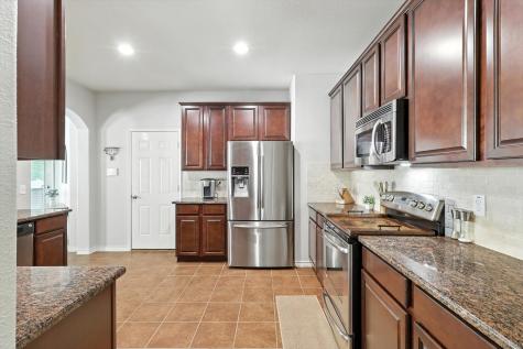 1624 Sea Pines Drive Savannah TX 76227