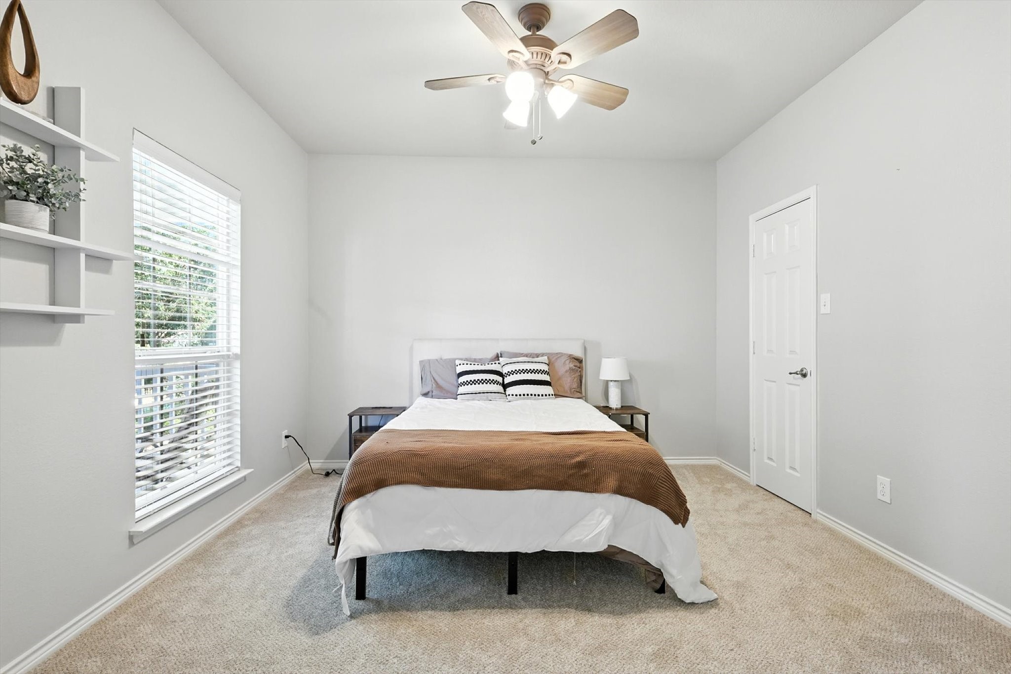 1624 Sea Pines Drive Savannah TX 76227
