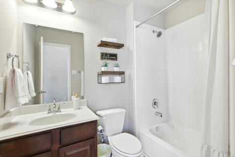 1624 Sea Pines Drive Savannah TX 76227