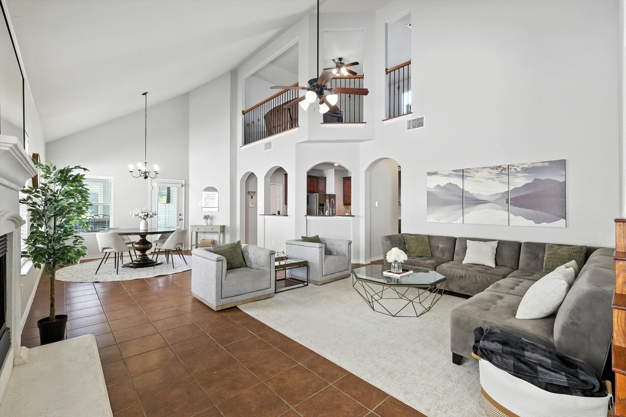 1624 Sea Pines Drive Savannah TX 76227