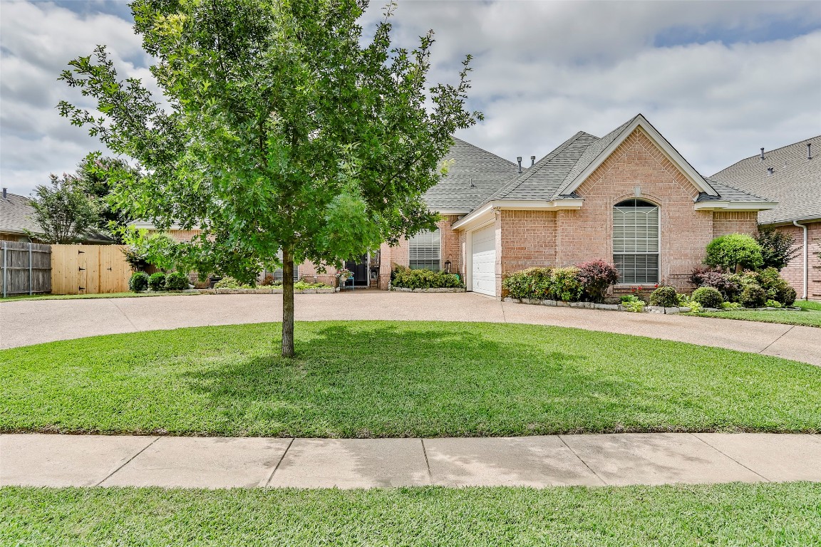 8128 Lost Maple Drive North Richland Hills TX 76182