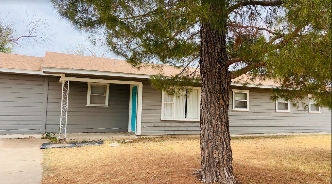401 Avenue N Anson TX 79501