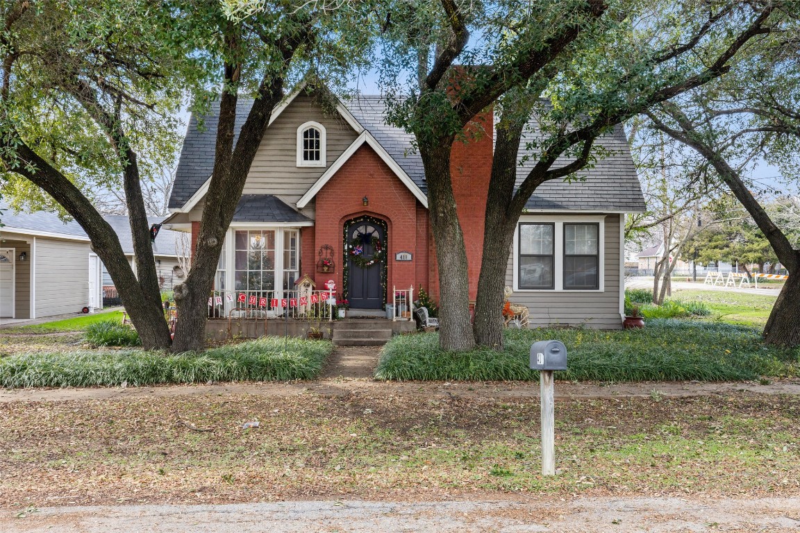 411 N Friou Street Alvarado TX 76009