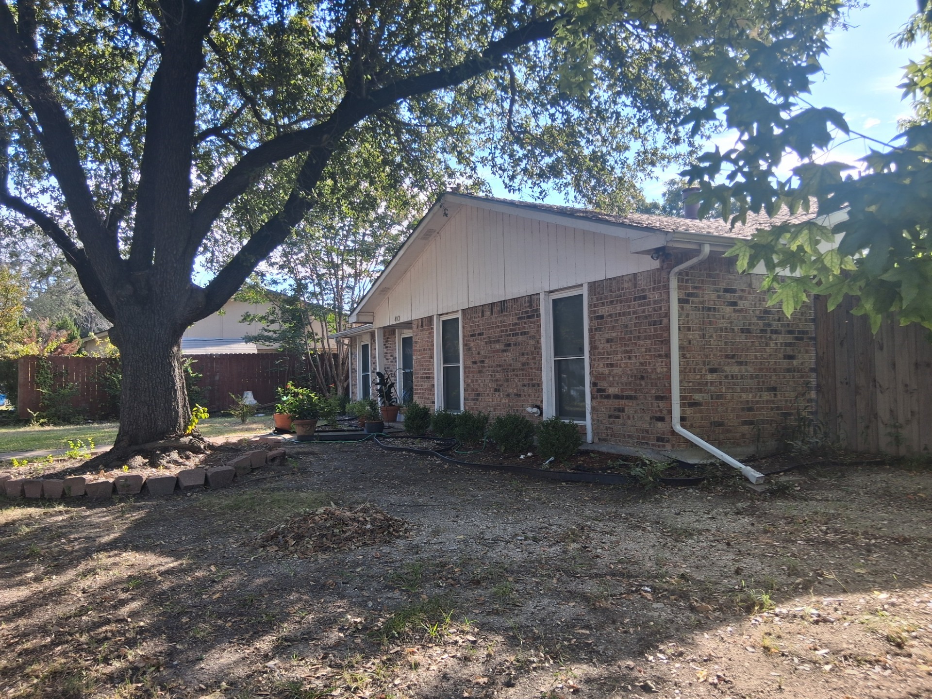 410 Ivy Way Garland TX 75043