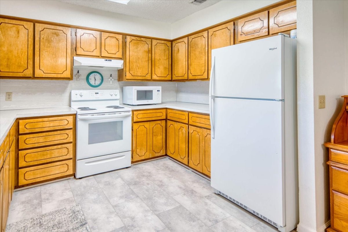 2308 Thornton Street San Saba TX 76877
