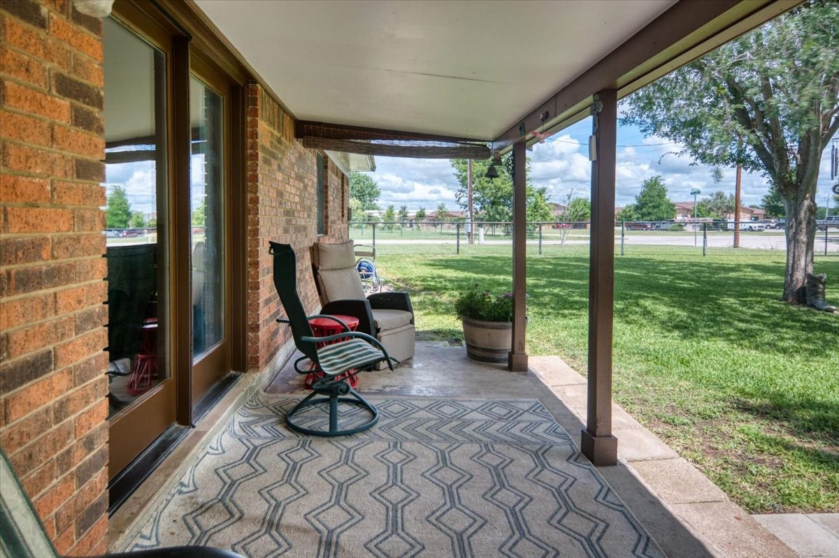 2308 Thornton Street San Saba TX 76877