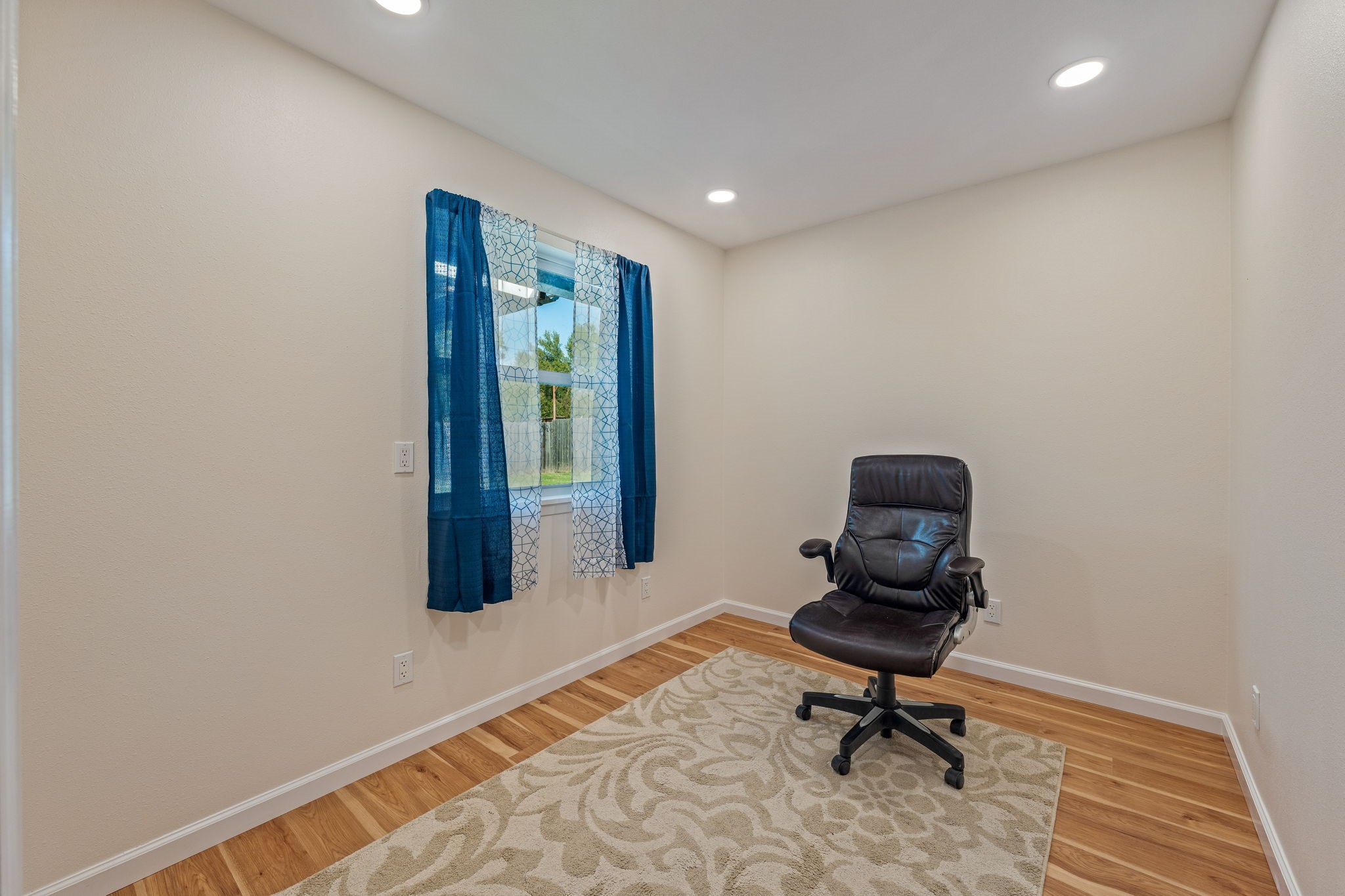 1003 Royal Lane Graham TX 76450