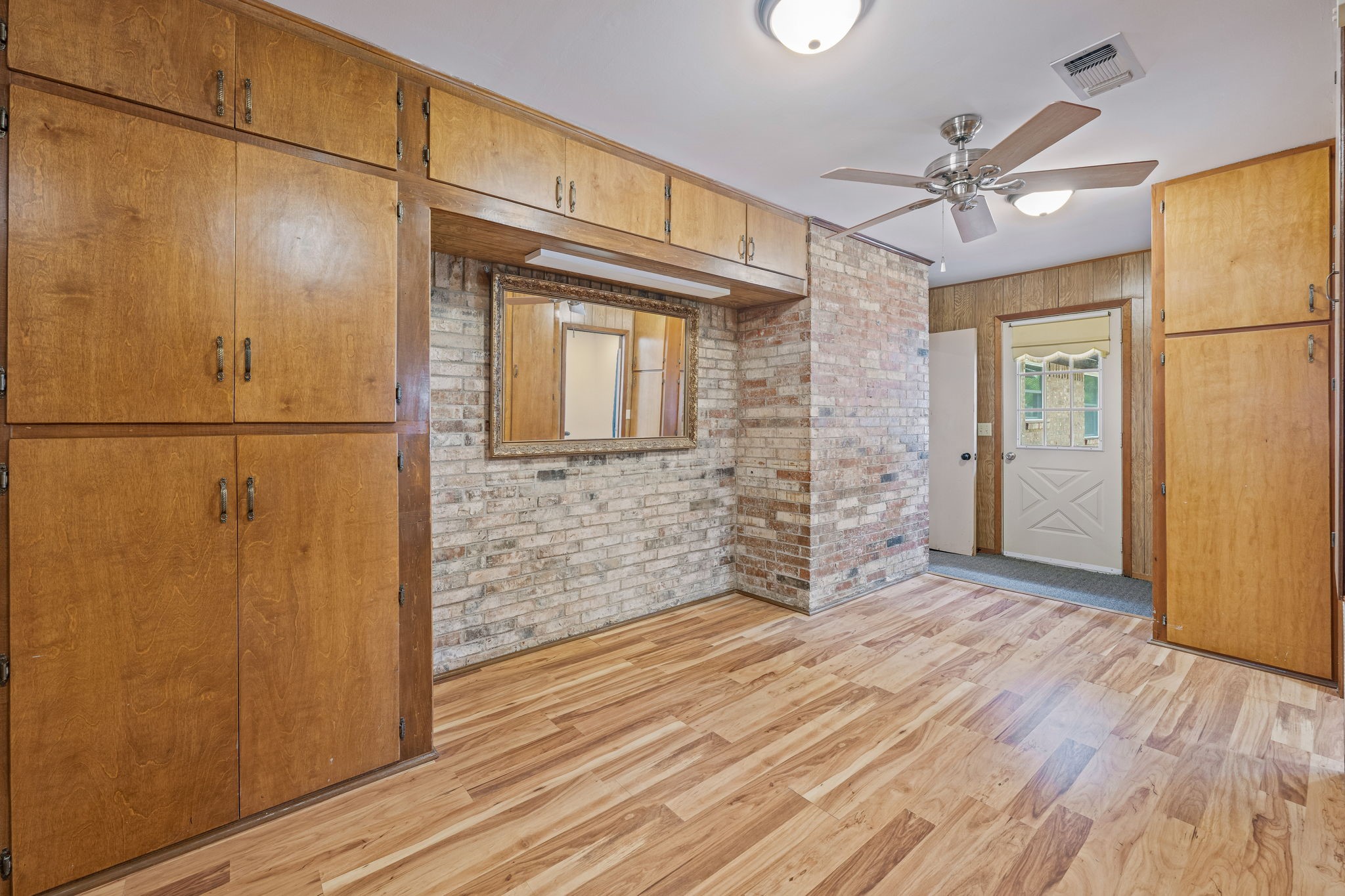 1003 Royal Lane Graham TX 76450