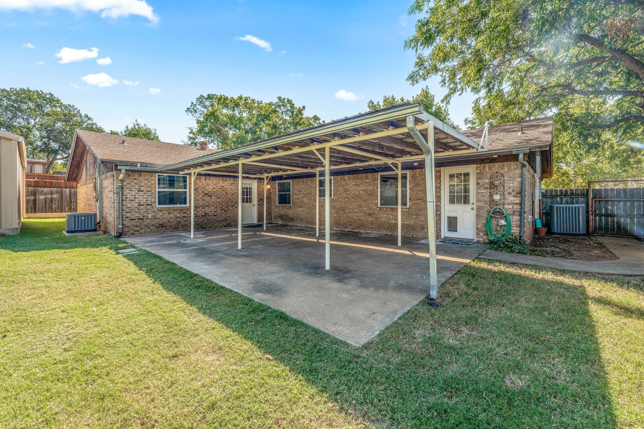 1003 Royal Lane Graham TX 76450