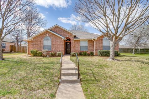 5518 Chimney Rock Drive Arlington TX 76017