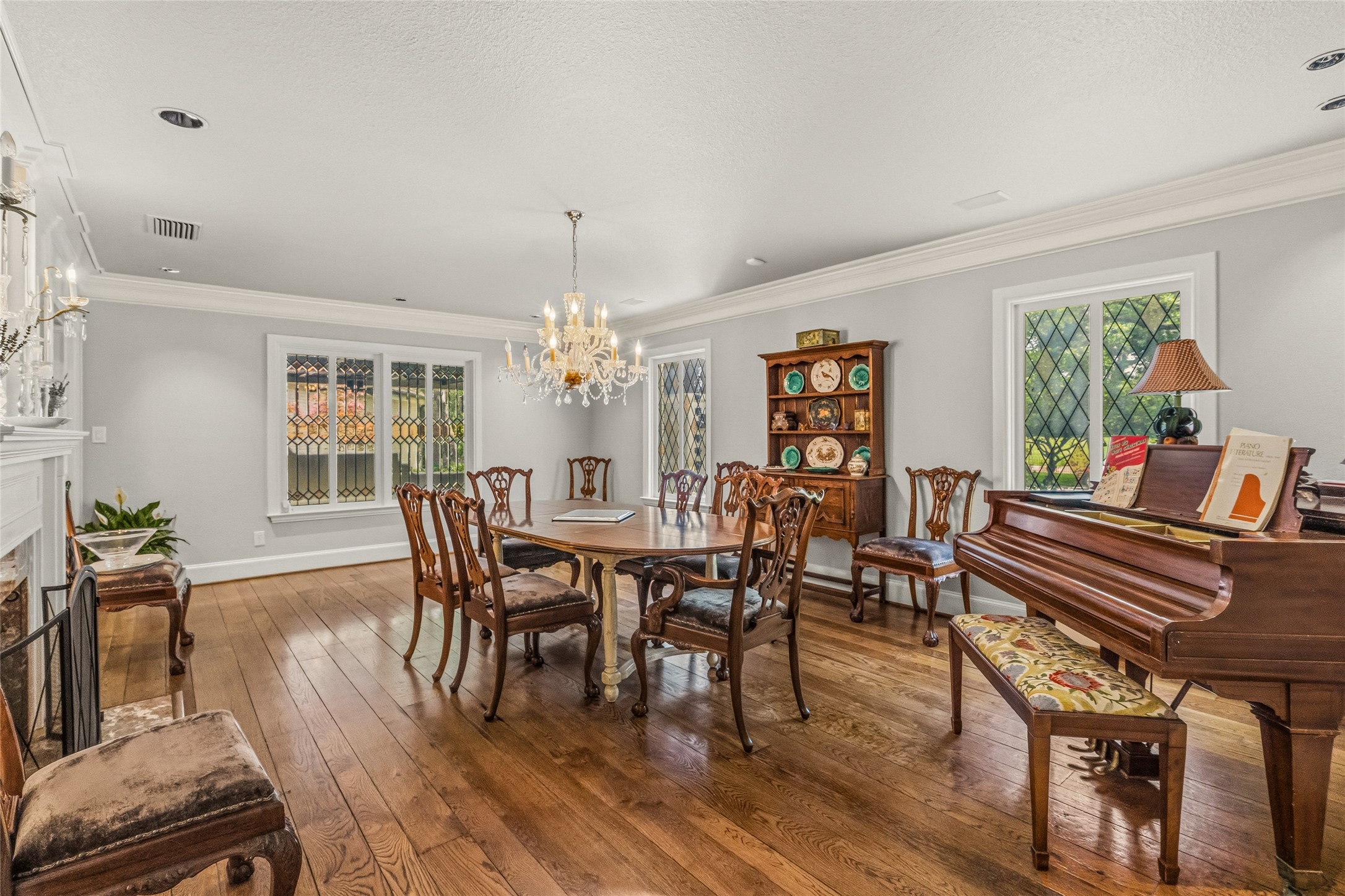 4812 Williams Road Benbrook TX 76116