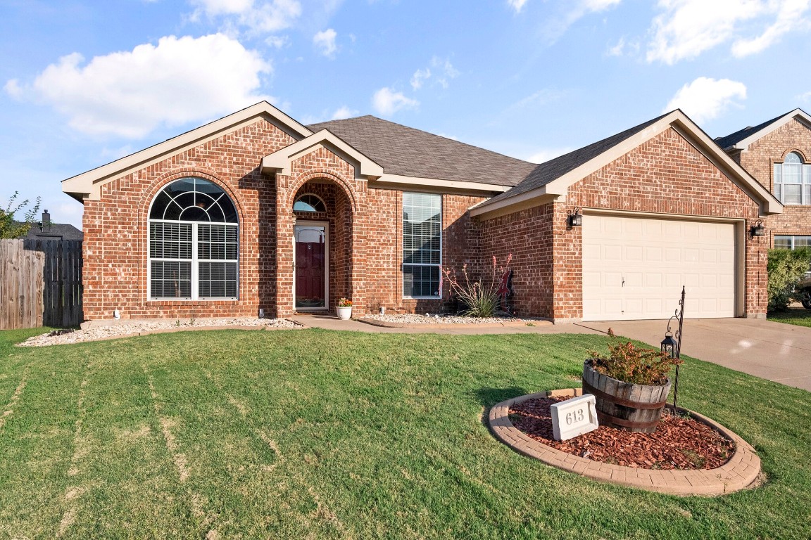 613 Manchester Drive Mansfield TX 76063