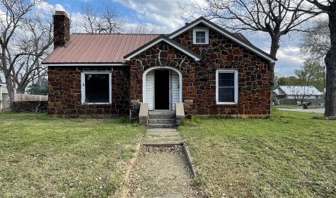 409 W Davis Street Hearne TX 77859