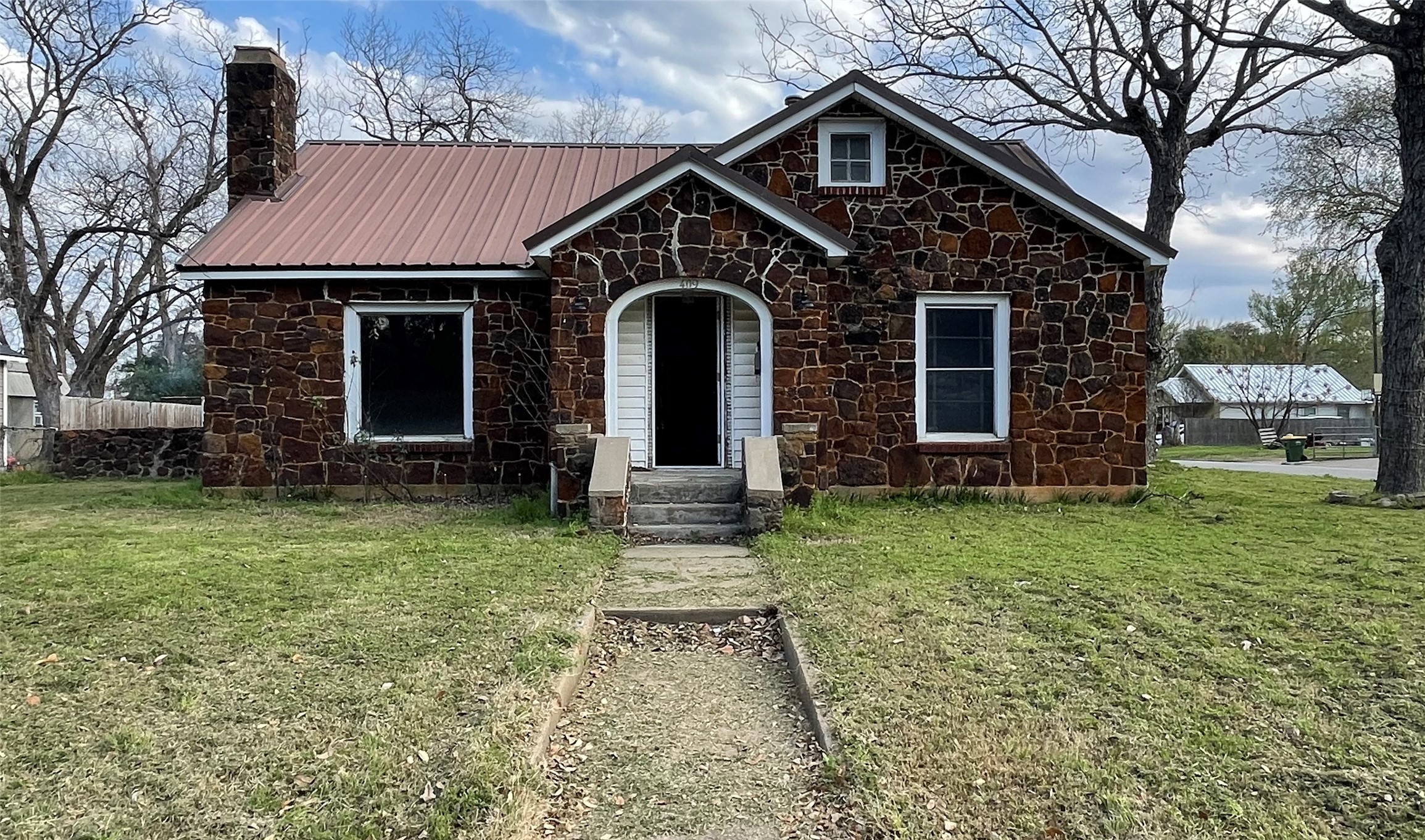 409 W Davis Street Hearne TX 77859