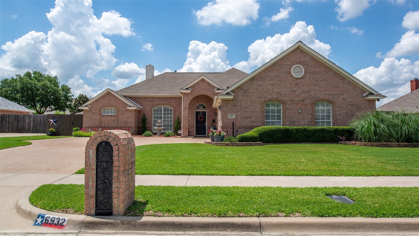 6932 Danele Court Richland Hills TX 76118
