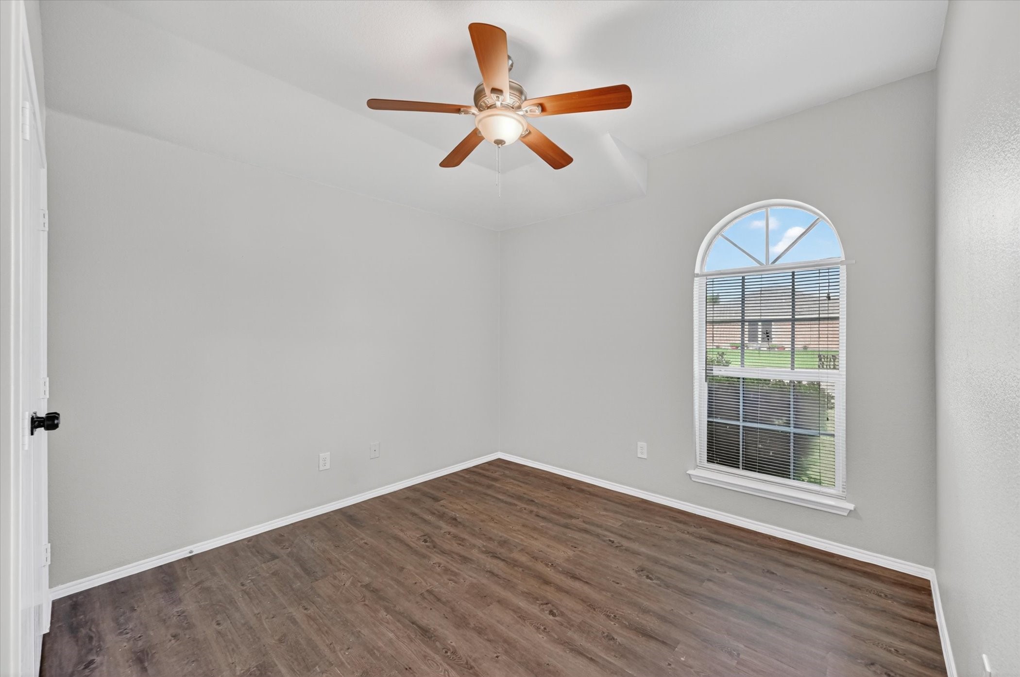 1844 Mcneely Street Lancaster TX 75134