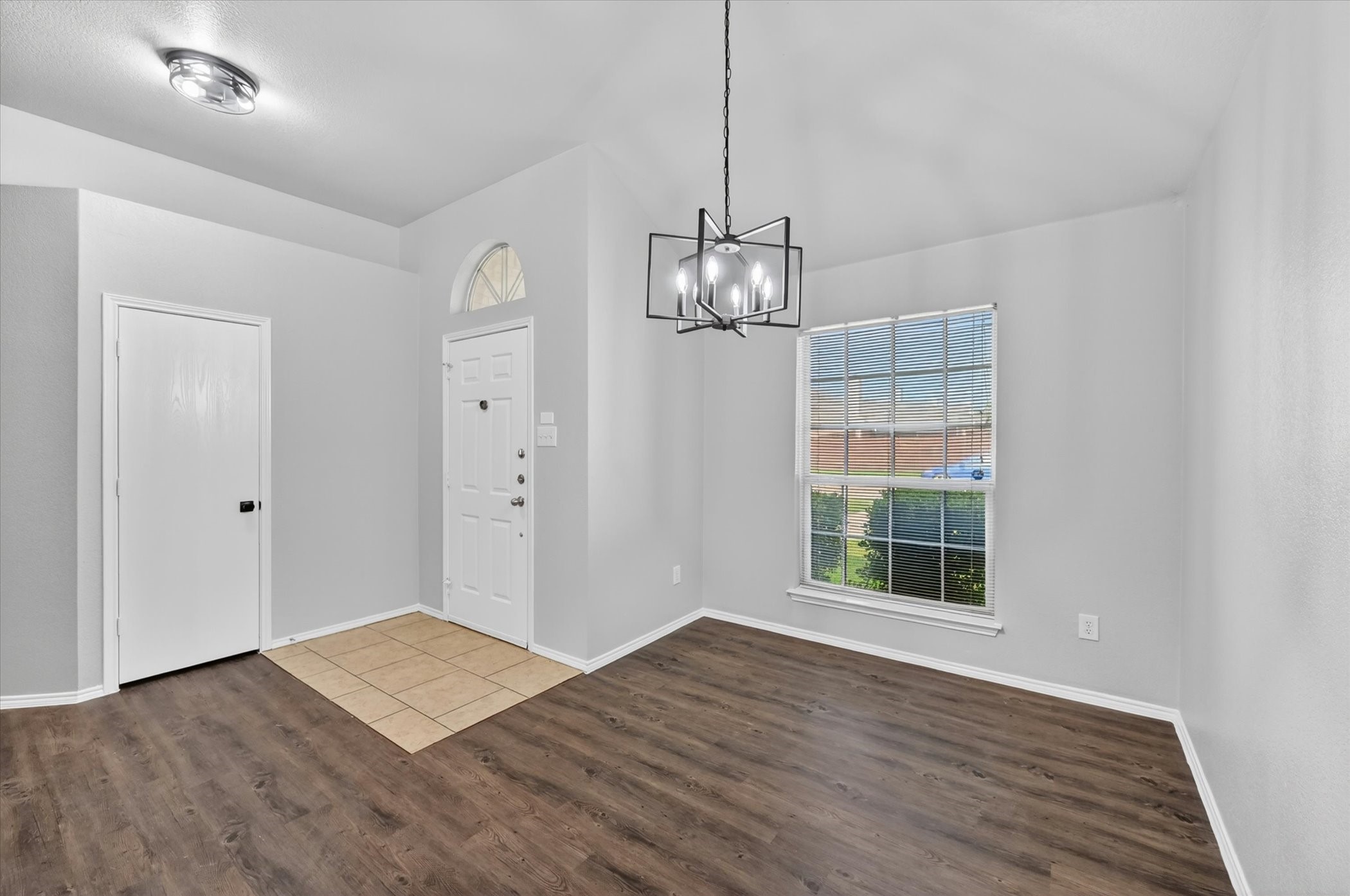 1844 Mcneely Street Lancaster TX 75134