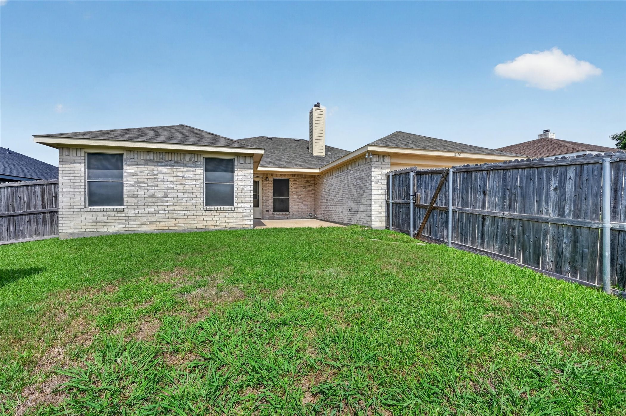 1844 Mcneely Street Lancaster TX 75134