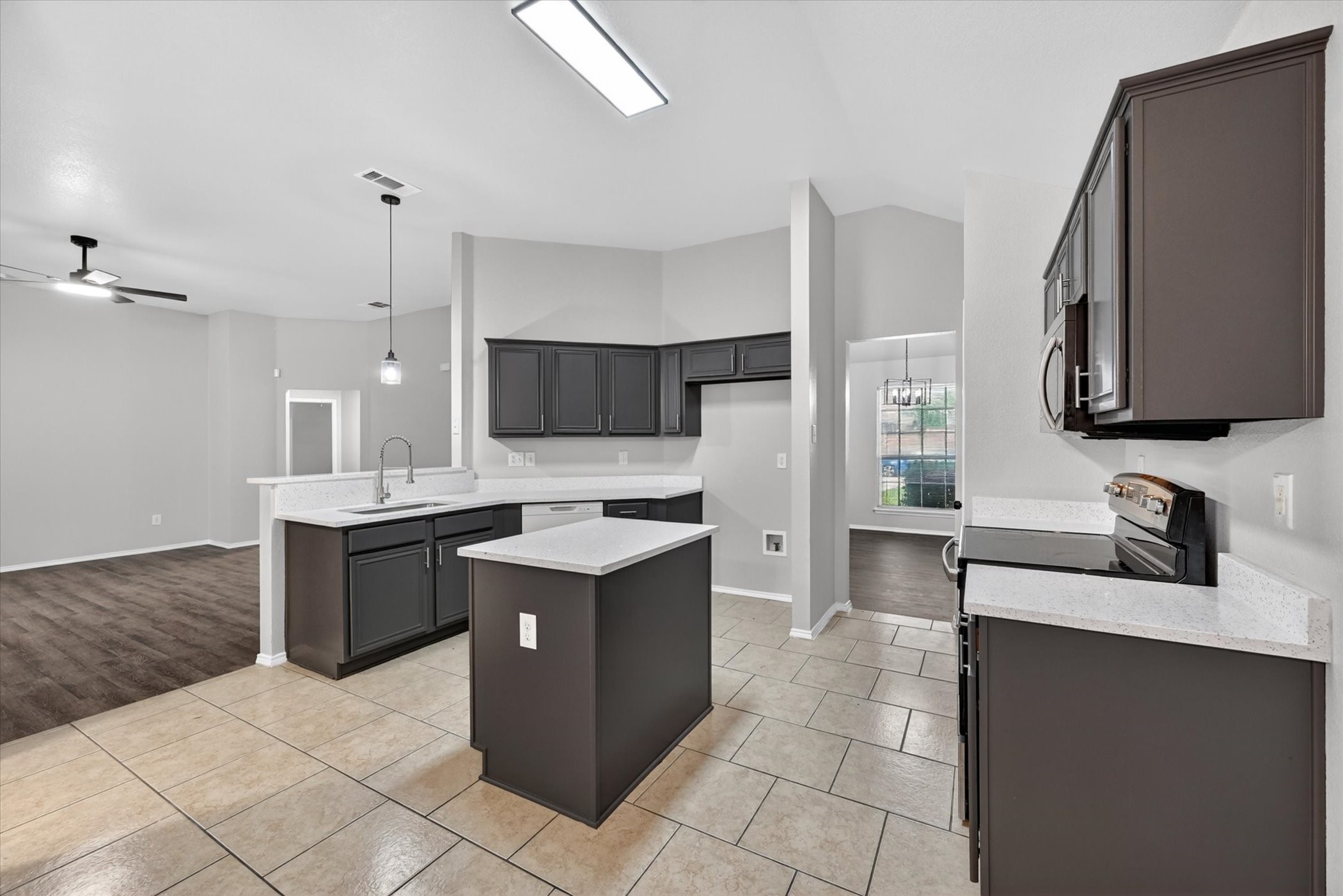 1844 Mcneely Street Lancaster TX 75134