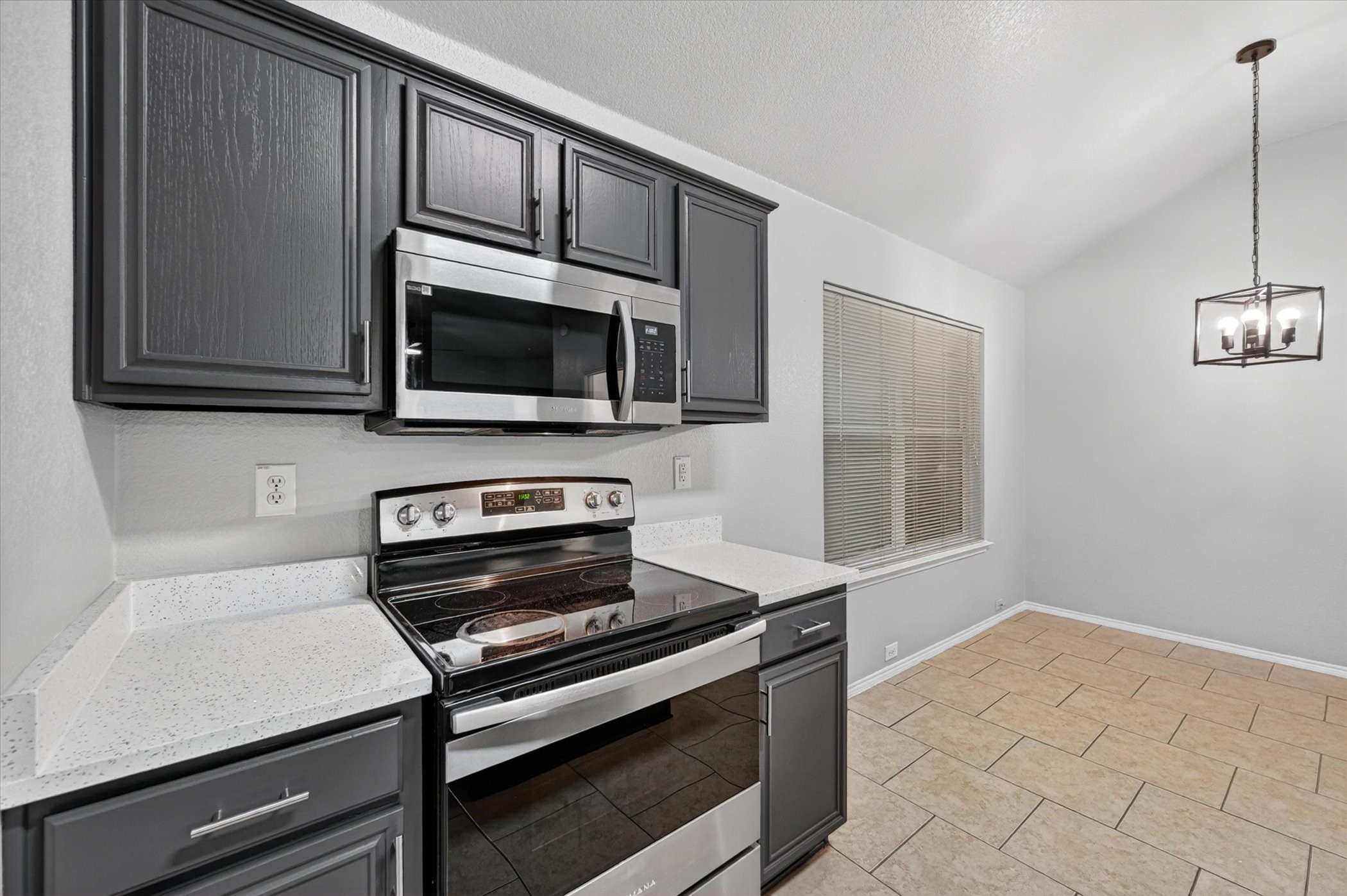 1844 Mcneely Street Lancaster TX 75134