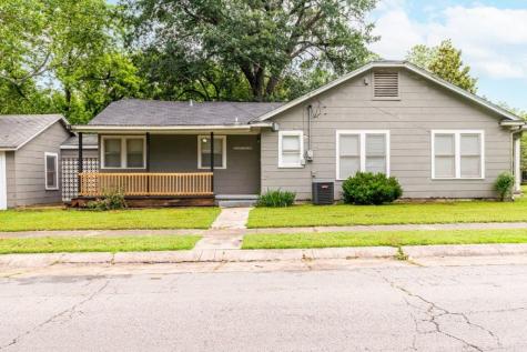 2205 Culbertson Street Paris TX 75460