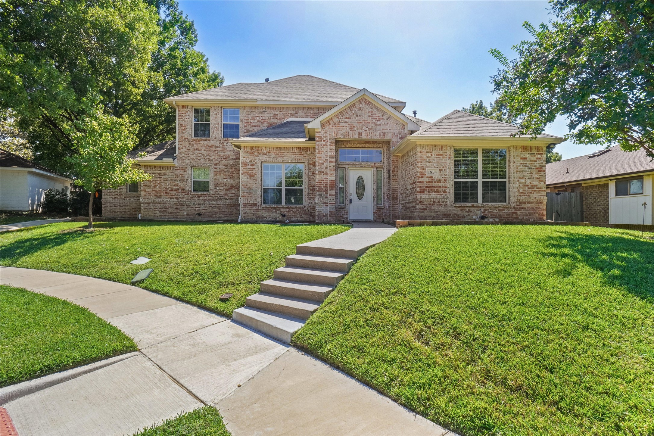 1854 Yorkshire Circle Lewisville TX 75067