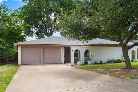 2116 Hurstview Drive Hurst TX 76054