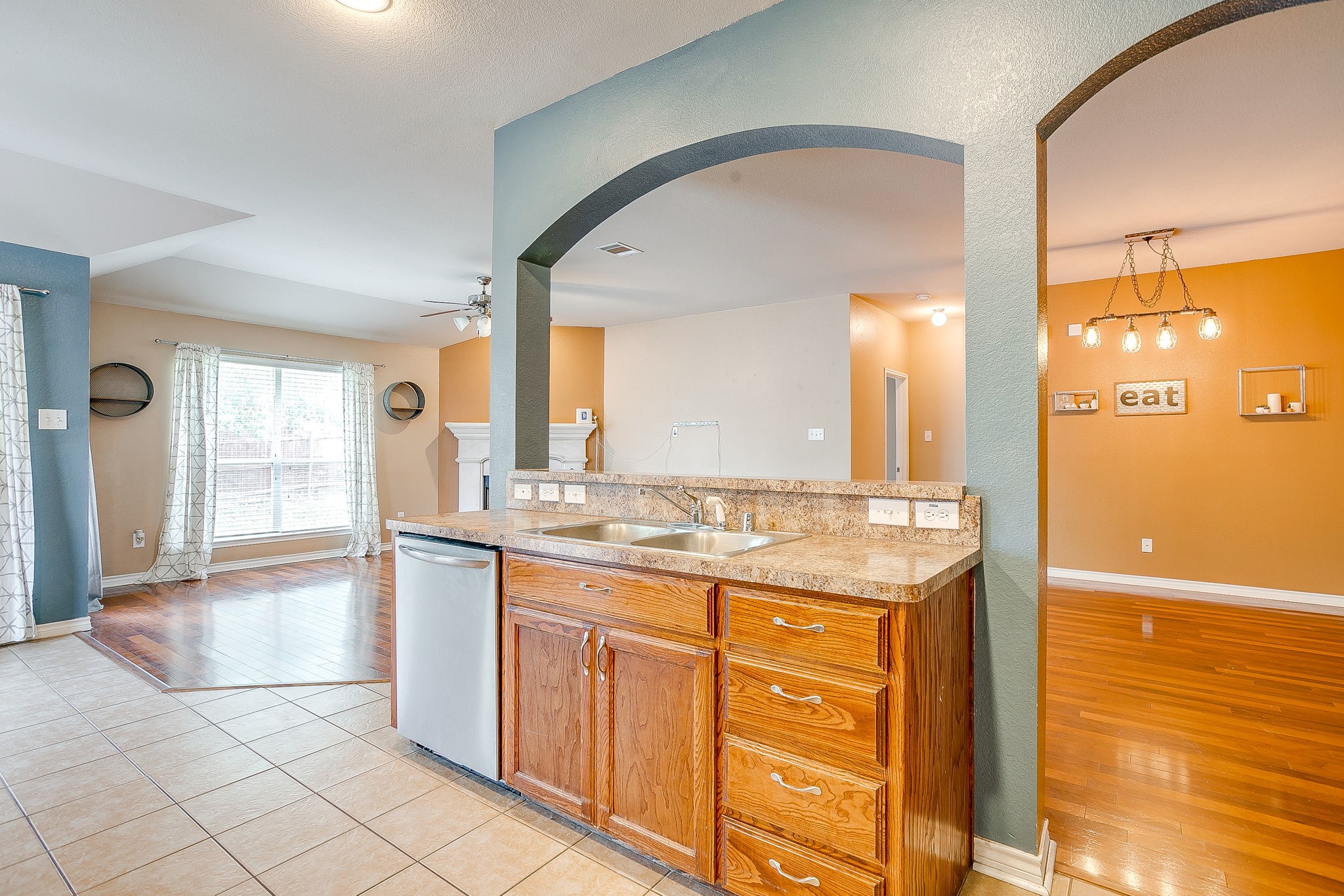 9316 Marilyn Court White Settlement TX 76108