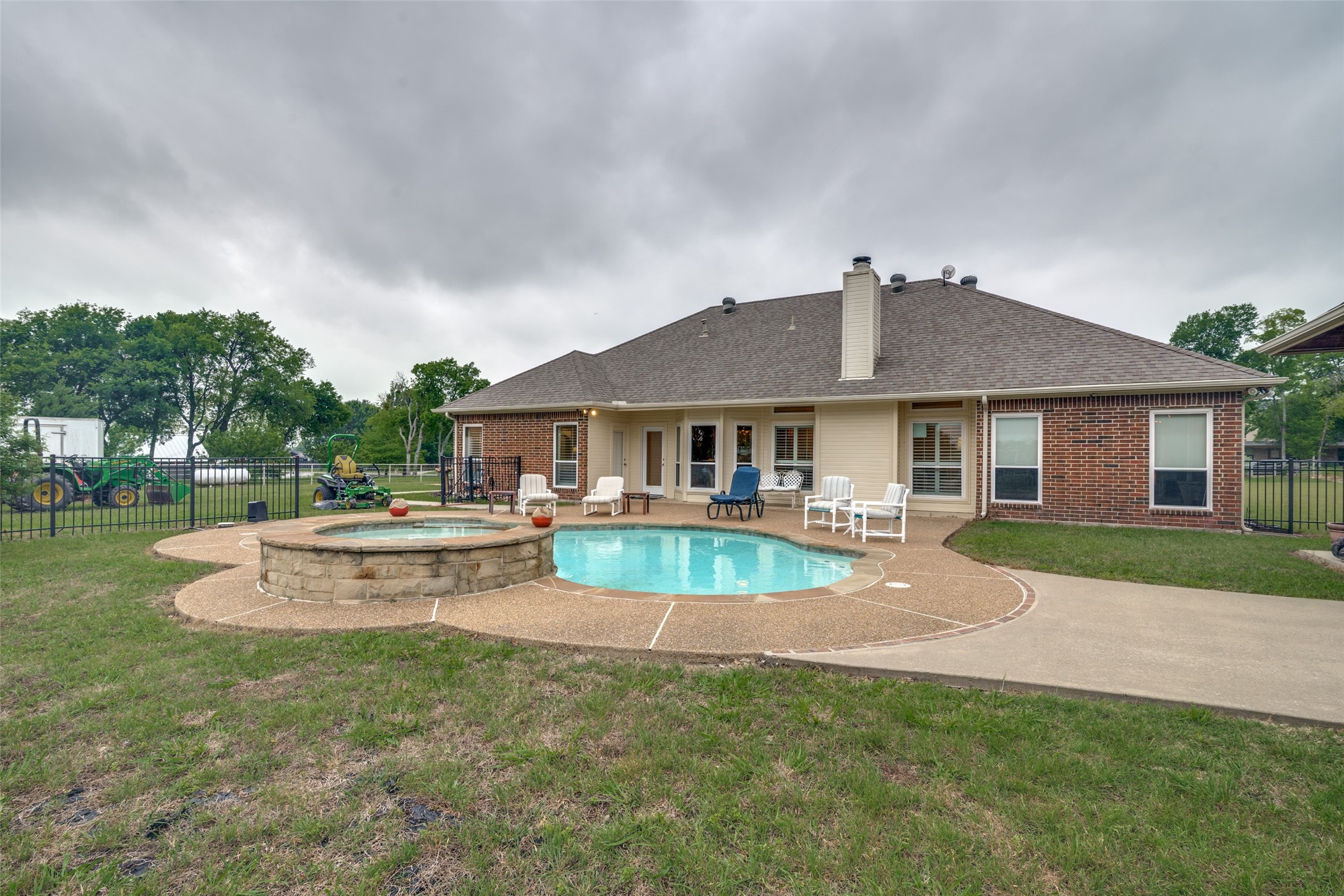 11515 County Road 483 Lavon TX 75166