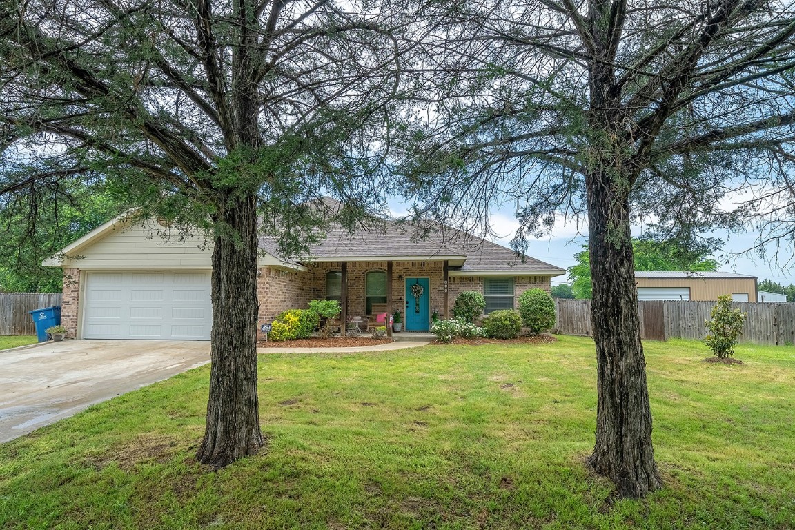802 Joggers Trail Collinsville TX 76233