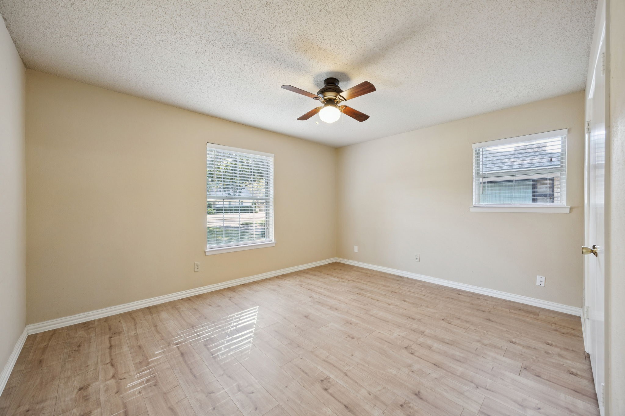 1505 Oak Glen Court Arlington TX 76012