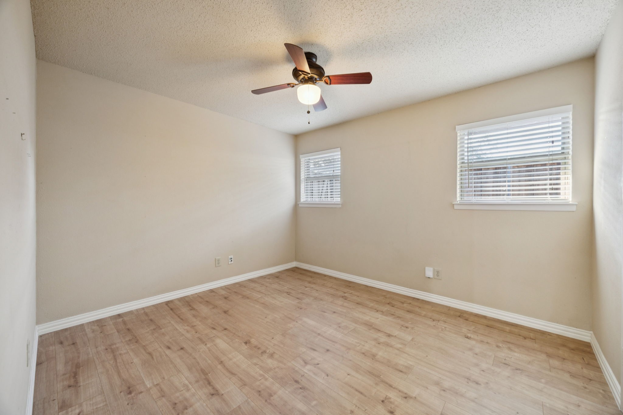 1505 Oak Glen Court Arlington TX 76012