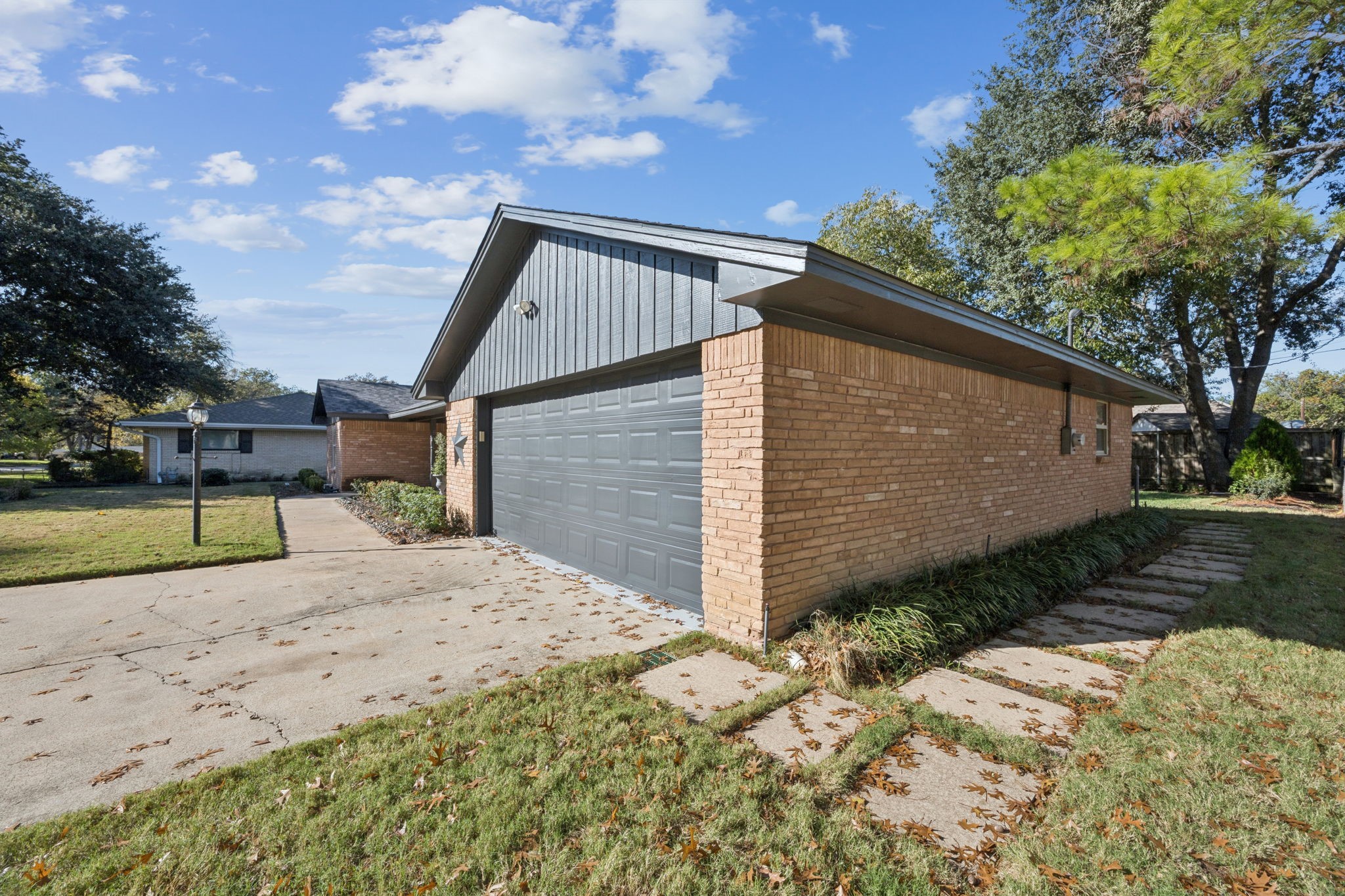 1505 Oak Glen Court Arlington TX 76012