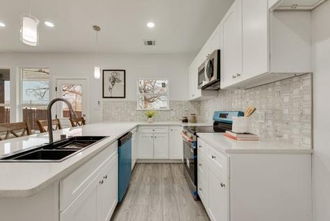 713 Exeter Street Fort Worth TX 76104