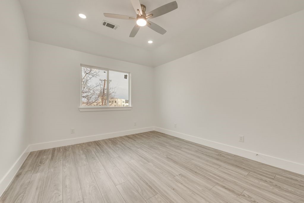 713 Exeter Street Fort Worth TX 76104