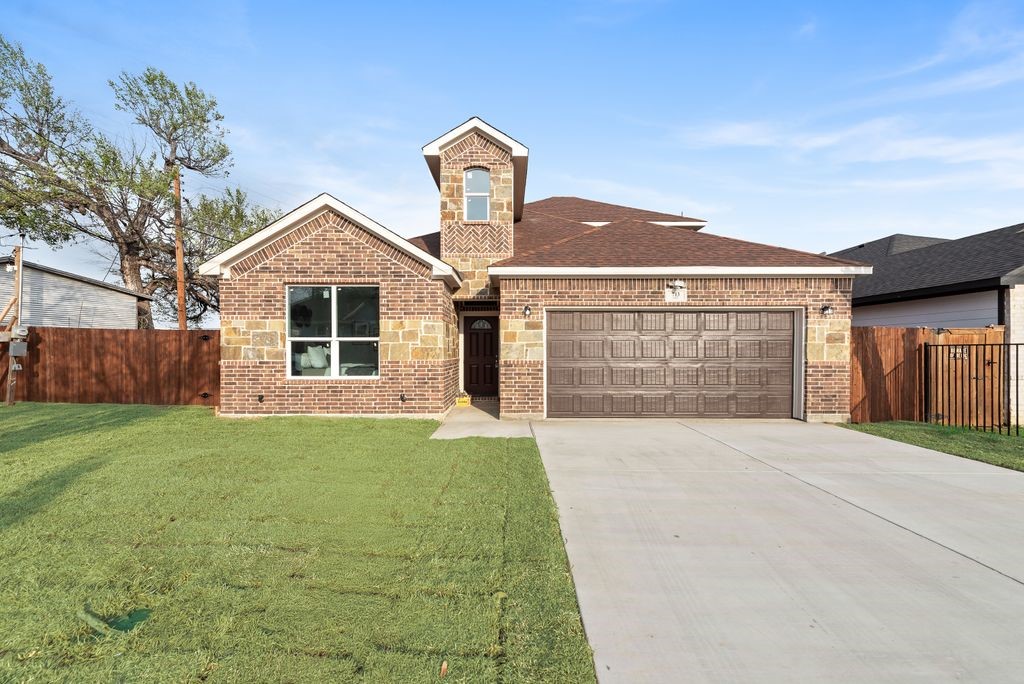 713 Exeter Street Fort Worth TX 76104