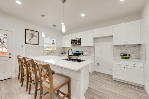 713 Exeter Street Fort Worth TX 76104