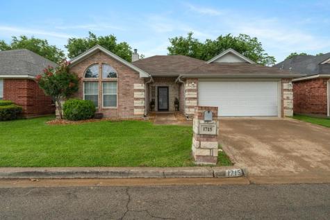 1715 Sully Court Stephenville TX 76401